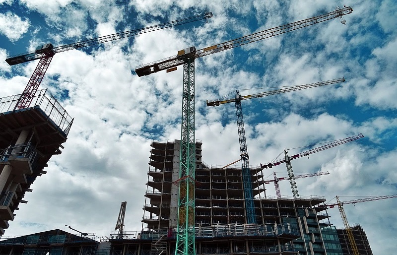Transforming the Construction Industry: Why Small Builders Need Software Now More Than Ever